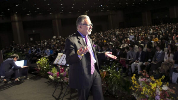 ジェイ・エイブラハム氏来日講演会を開催